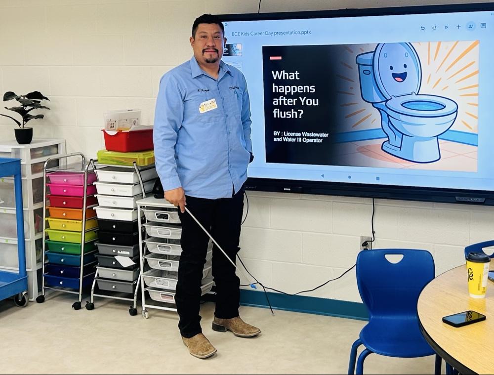 Level III Operator Raul Rangel Visits Bill Childress Elementary